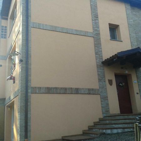 Casa Nel Bosco Bed & Breakfast Reggio Emilia Exterior photo